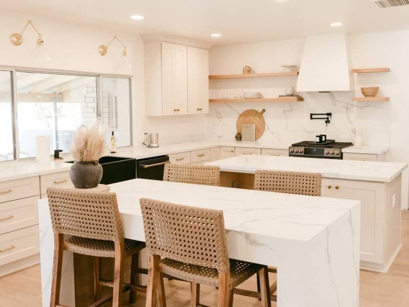 Flooring experts at Kitchen & Floor Decor